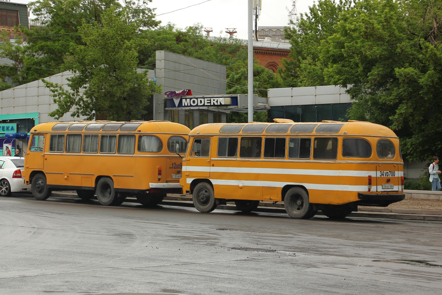 Армения, ПАЗ-672 (все) № 12 UO 981; Армения, ПАЗ-672 (все) № 34 VD 700