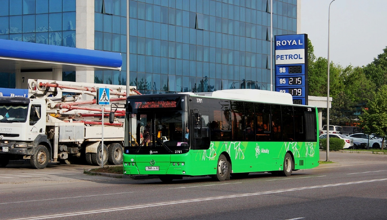 Алматы, Golden Dragon XML6125CN (Hyundai Trans Auto) № 3791