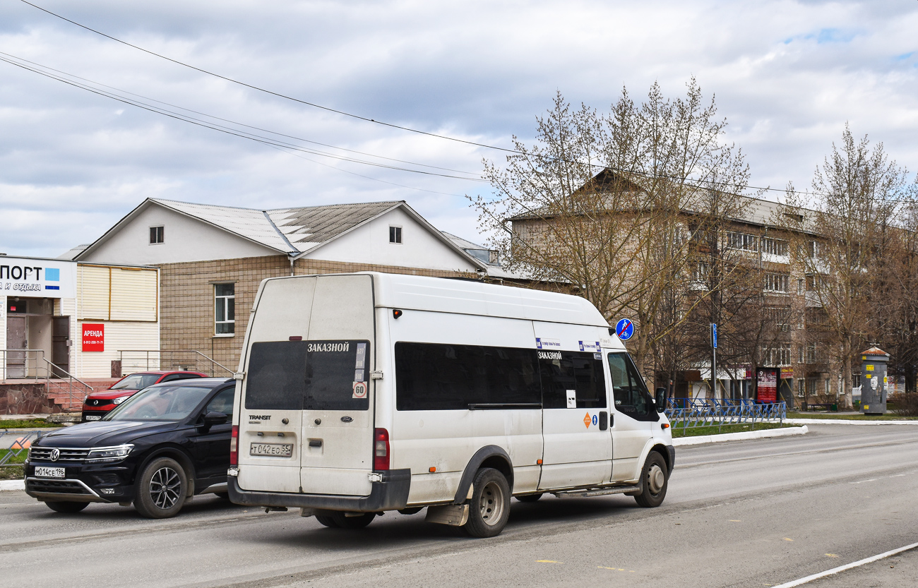 Свердловская область, Ford Transit [RUS] (Z6F.ESF.) № Т 042 ЕО 55