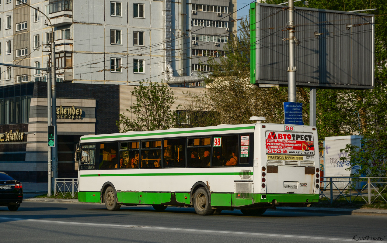 Новасібірская вобласць, ЛиАЗ-5256.36 № В 894 РЕ 154