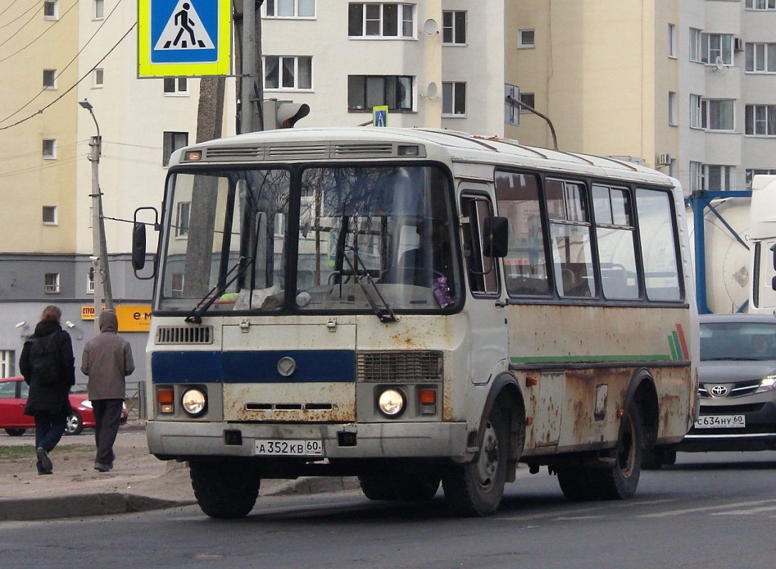 Псковская область, ПАЗ-32053-07 № А 352 КВ 60