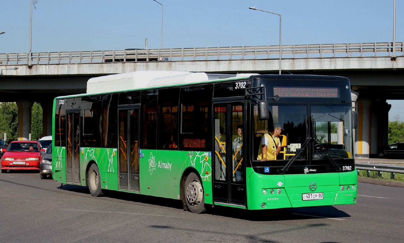 Алматы, Golden Dragon XML6125CN (Hyundai Trans Auto) № 3702