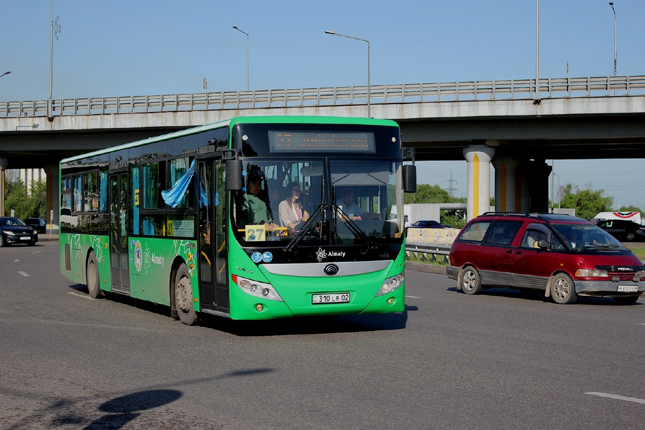 Алматы, Yutong ZK6118HGA № 310 LR 02