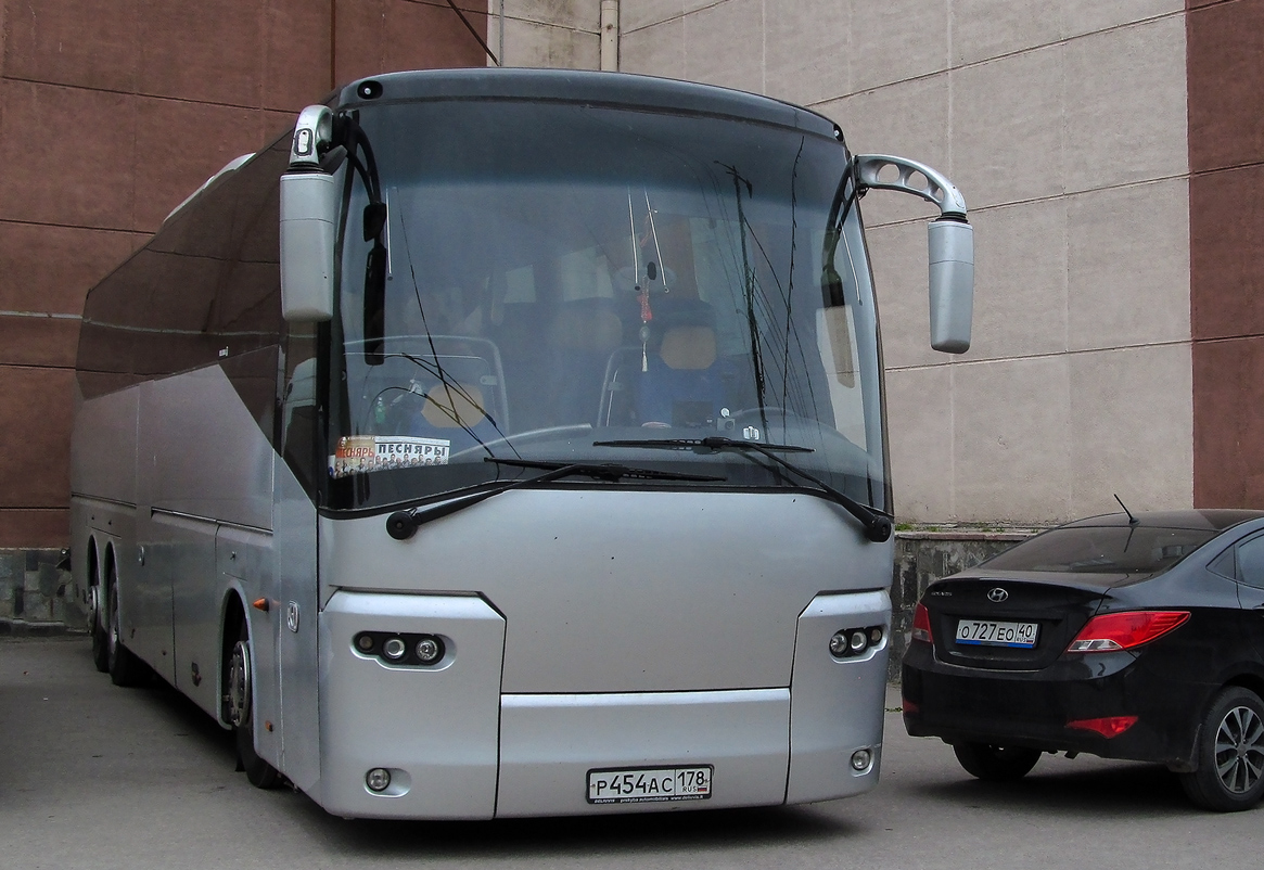 Московская область, Bova Magiq MHD 131.460 № Р 454 АС 178