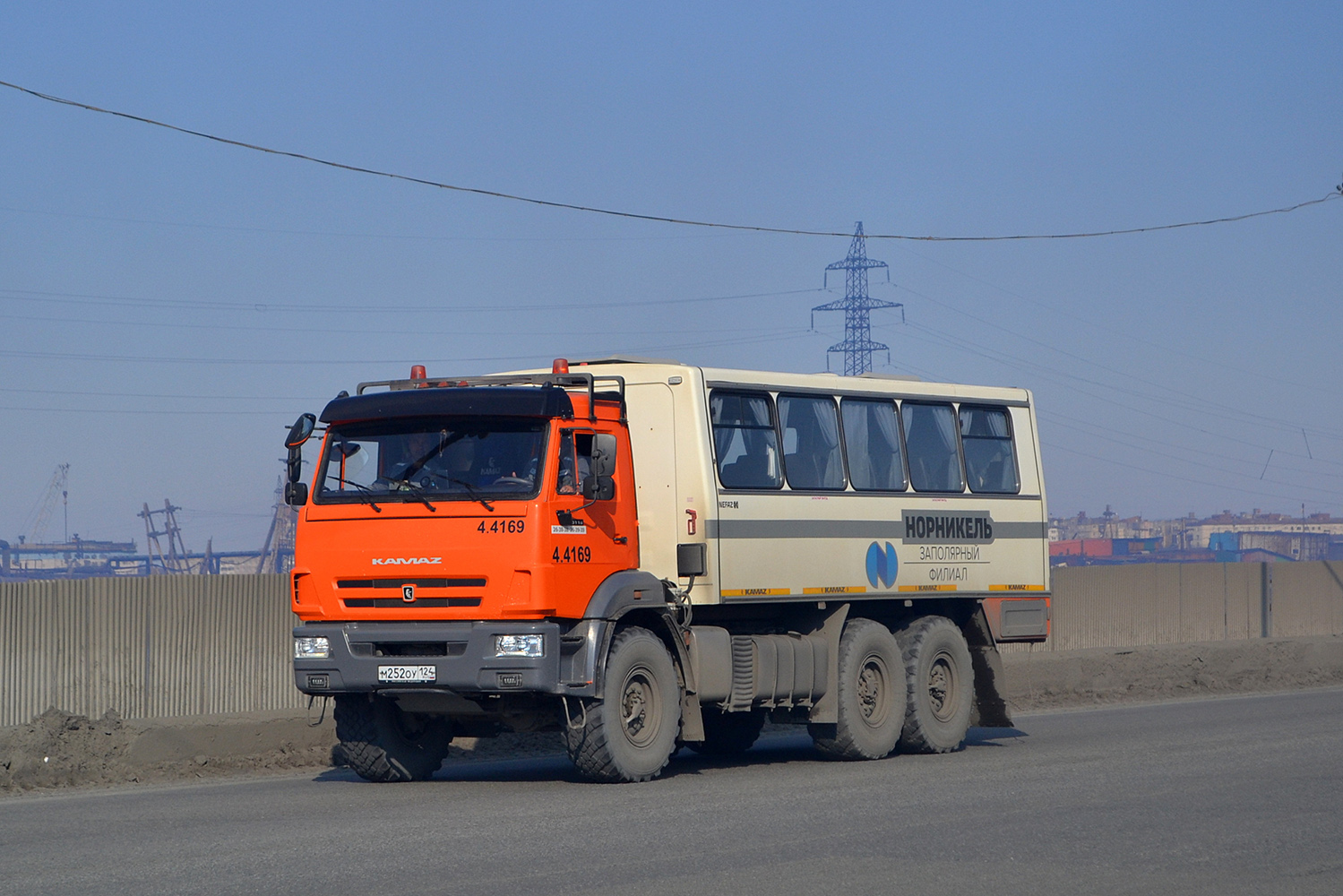 Красноярский край, НефАЗ-4208-24 № 4.4169