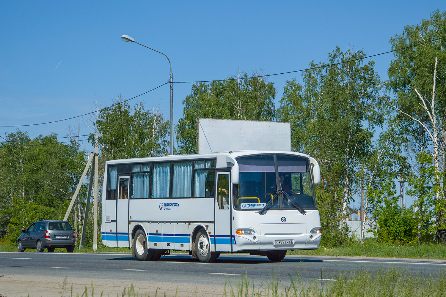 Пензенская область, КАвЗ-4235-42 № О 927 ТМ 58