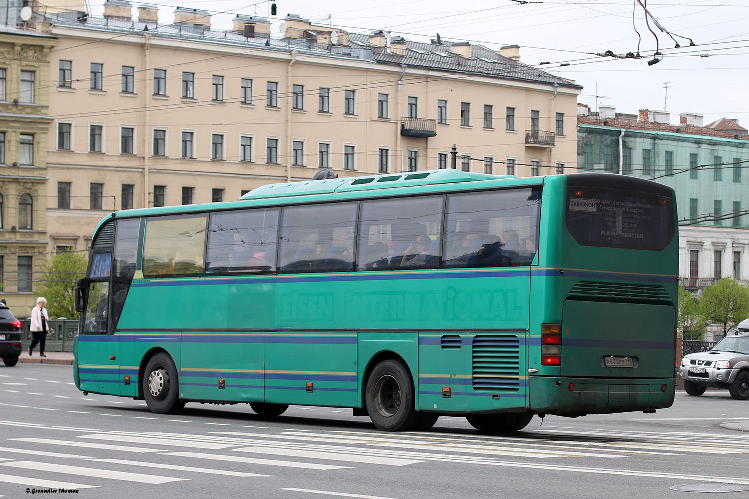 Санкт-Петербург, Neoplan N316SHD Euroliner № А 605 РР 198