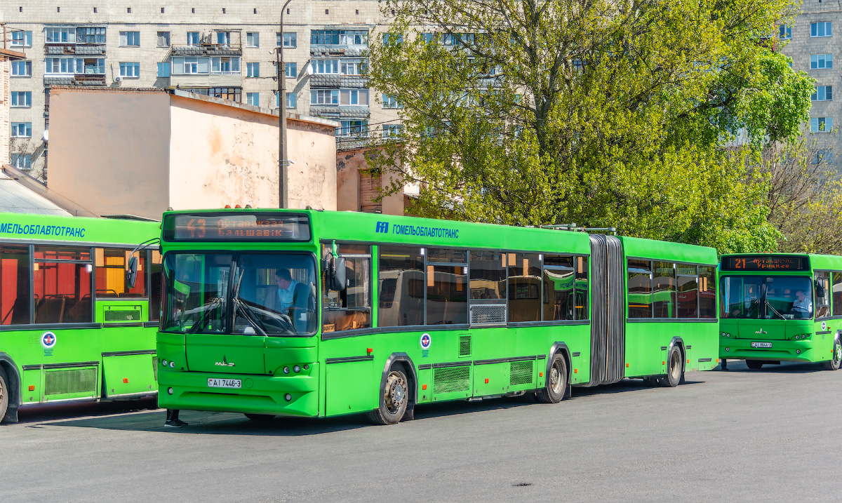 Маз 105 465