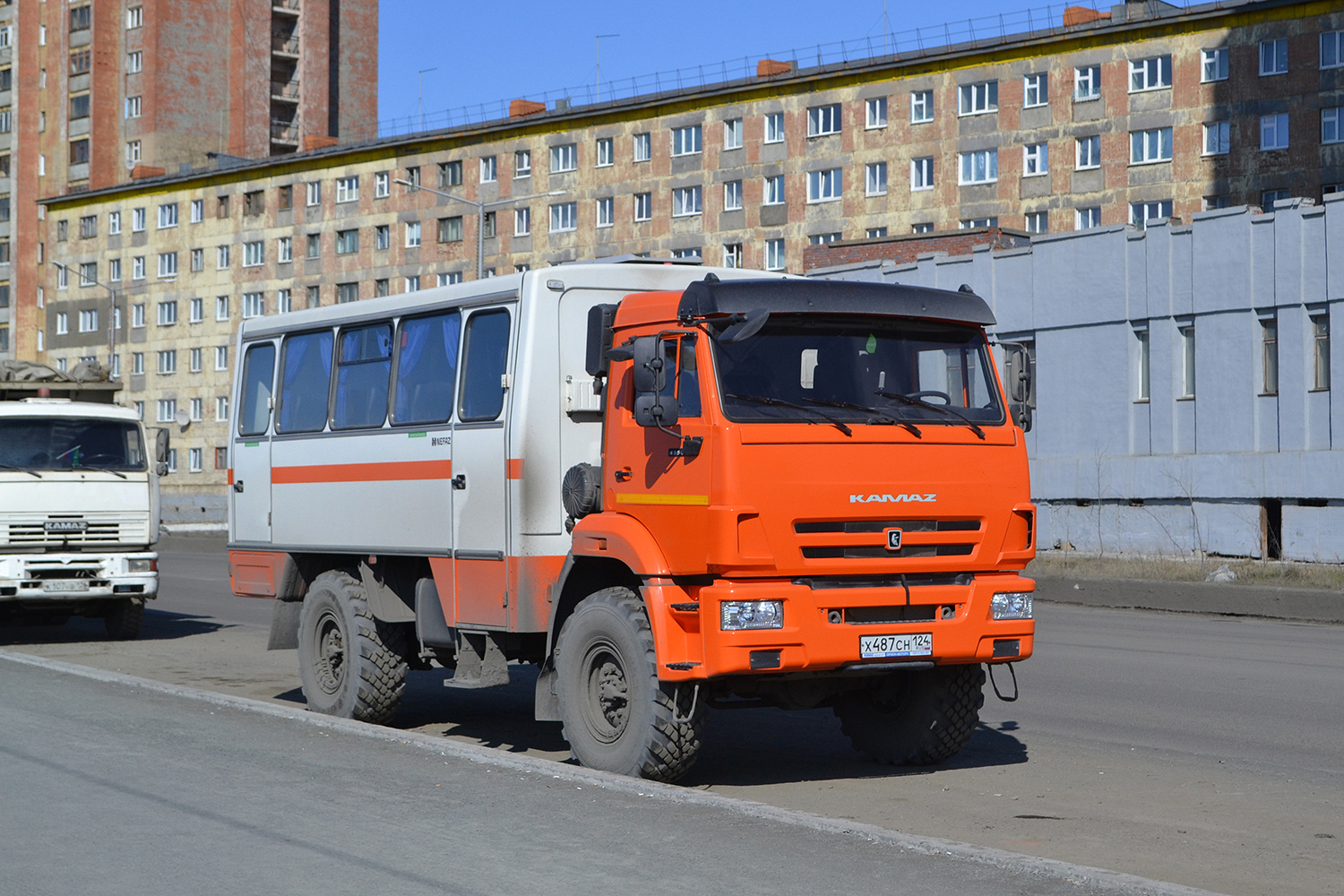 Красноярский край, НефАЗ-42111-24 № Х 487 СН 124
