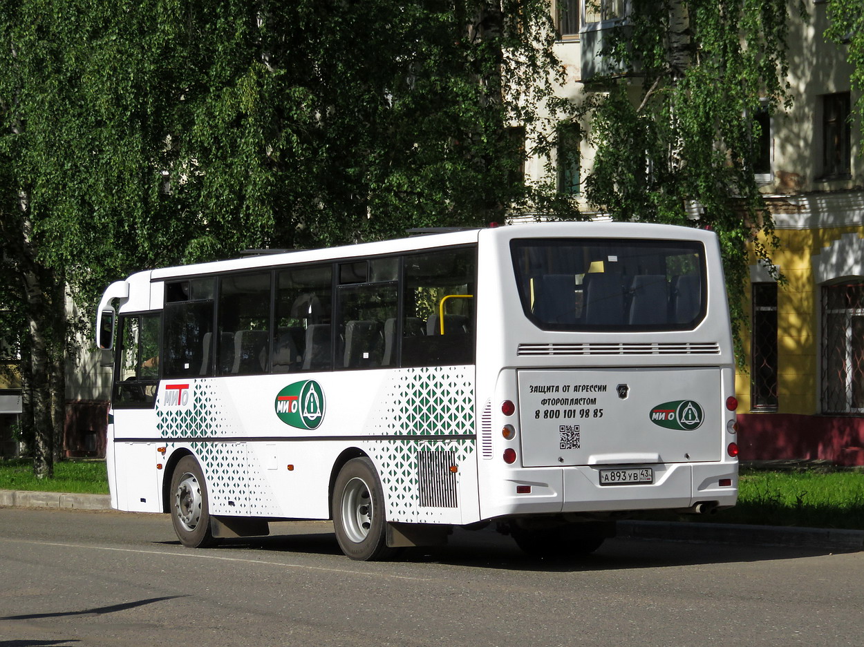 Кировская область, КАвЗ-4235-61 № А 893 УВ 43