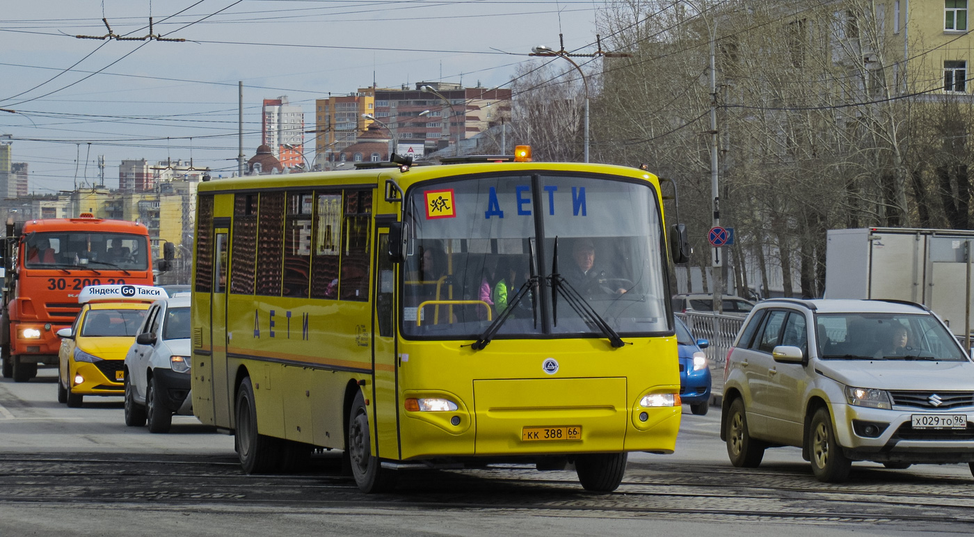 Свердловская область, КАвЗ-4238-65 № КК 388 66
