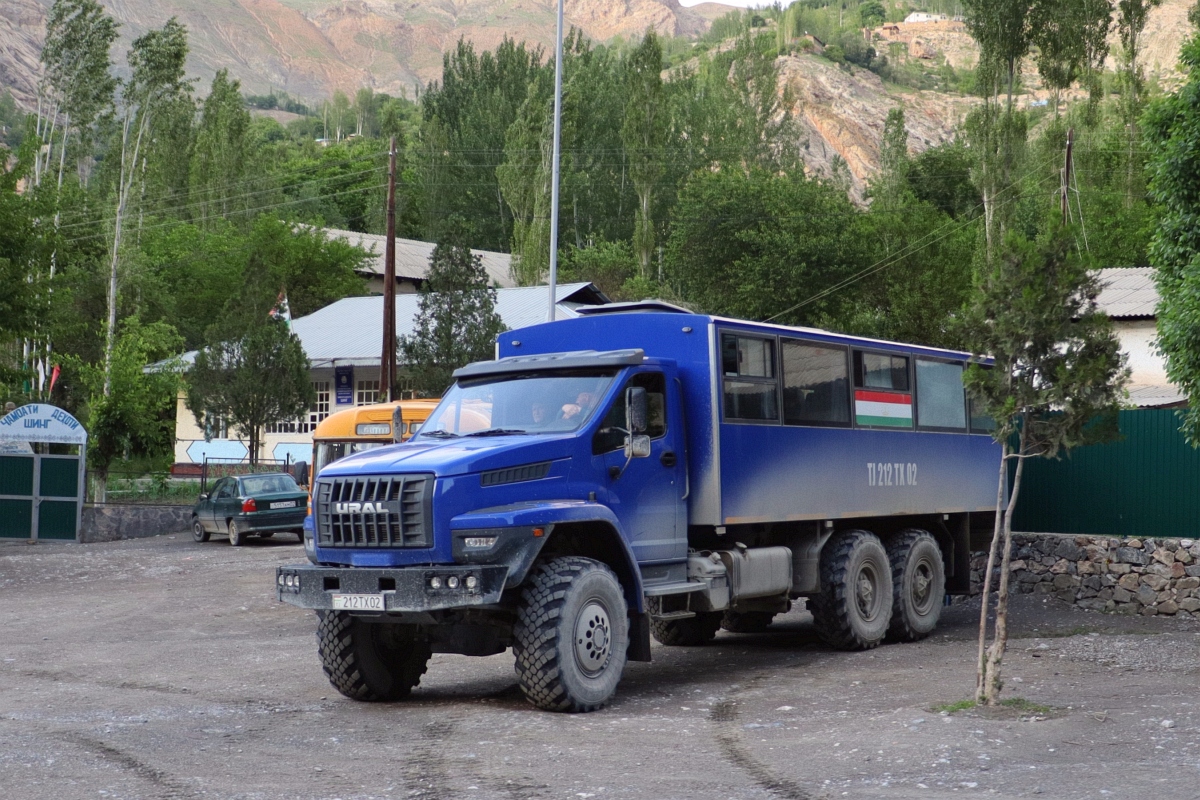 Таджикистан, ПАЗ-672М № 462 XX 02; Таджикистан, Вахтовые автобусы № 212 TX 02