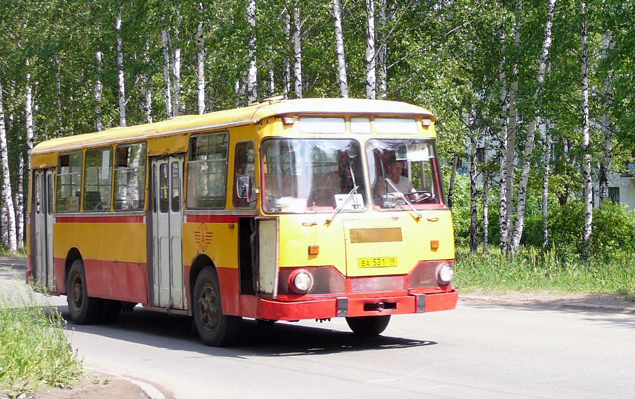 Удмуртия, ЛиАЗ-677* № ЕА 531 18