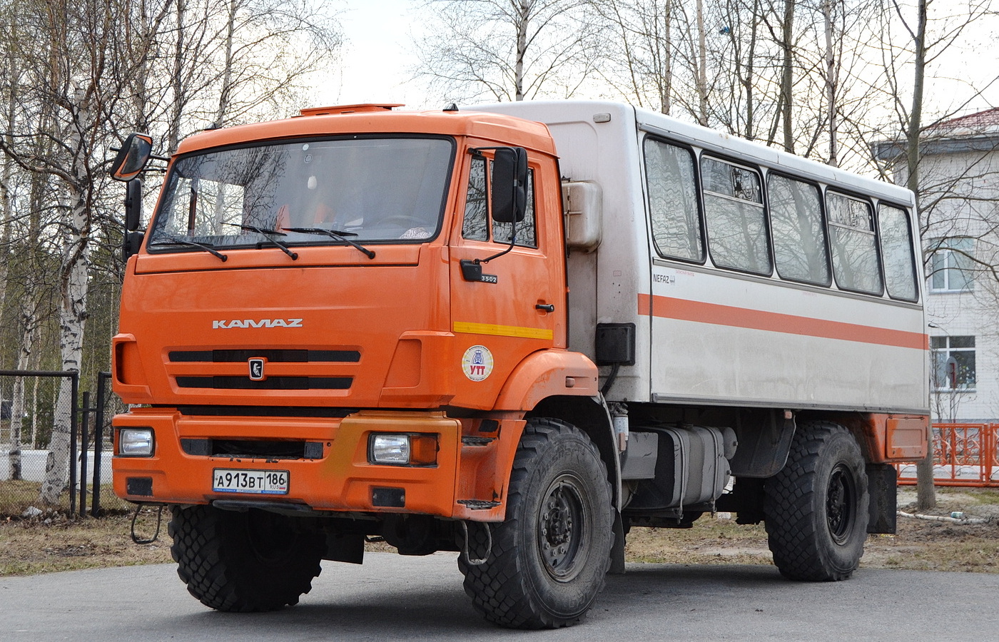 Ханты-Мансийский АО, НефАЗ-42111-24 № А 913 ВТ 186