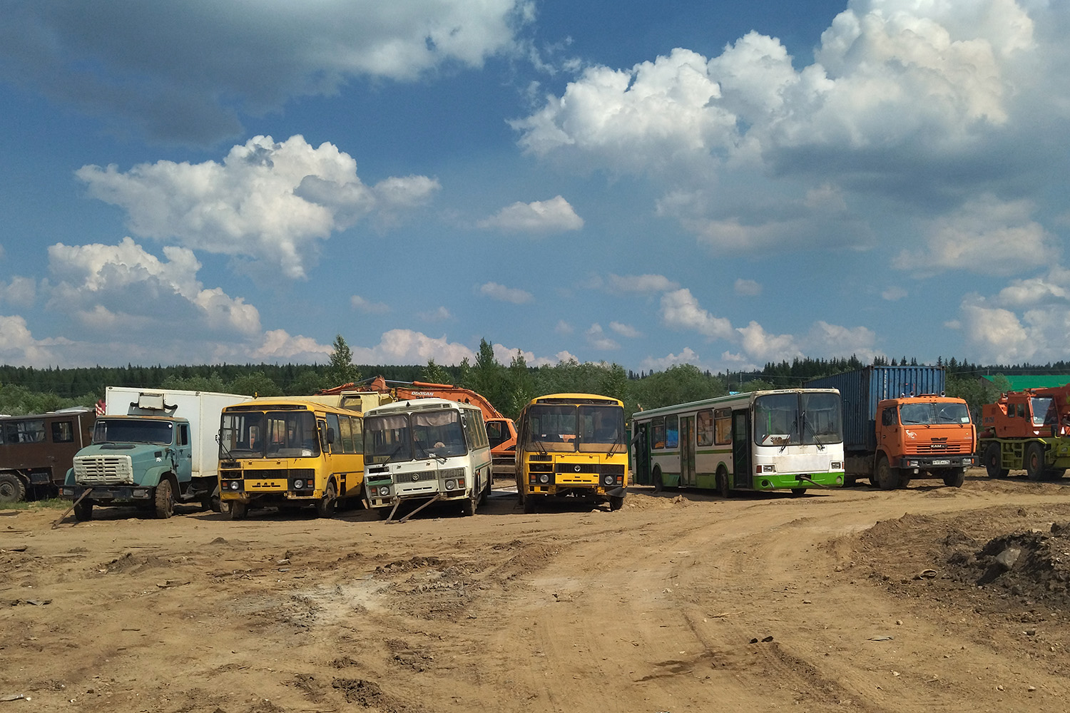 Саха (Якутия), ЛиАЗ-5256.36 № Е 564 ЕЕ 14; Саха (Якутия) — Разные фотографии