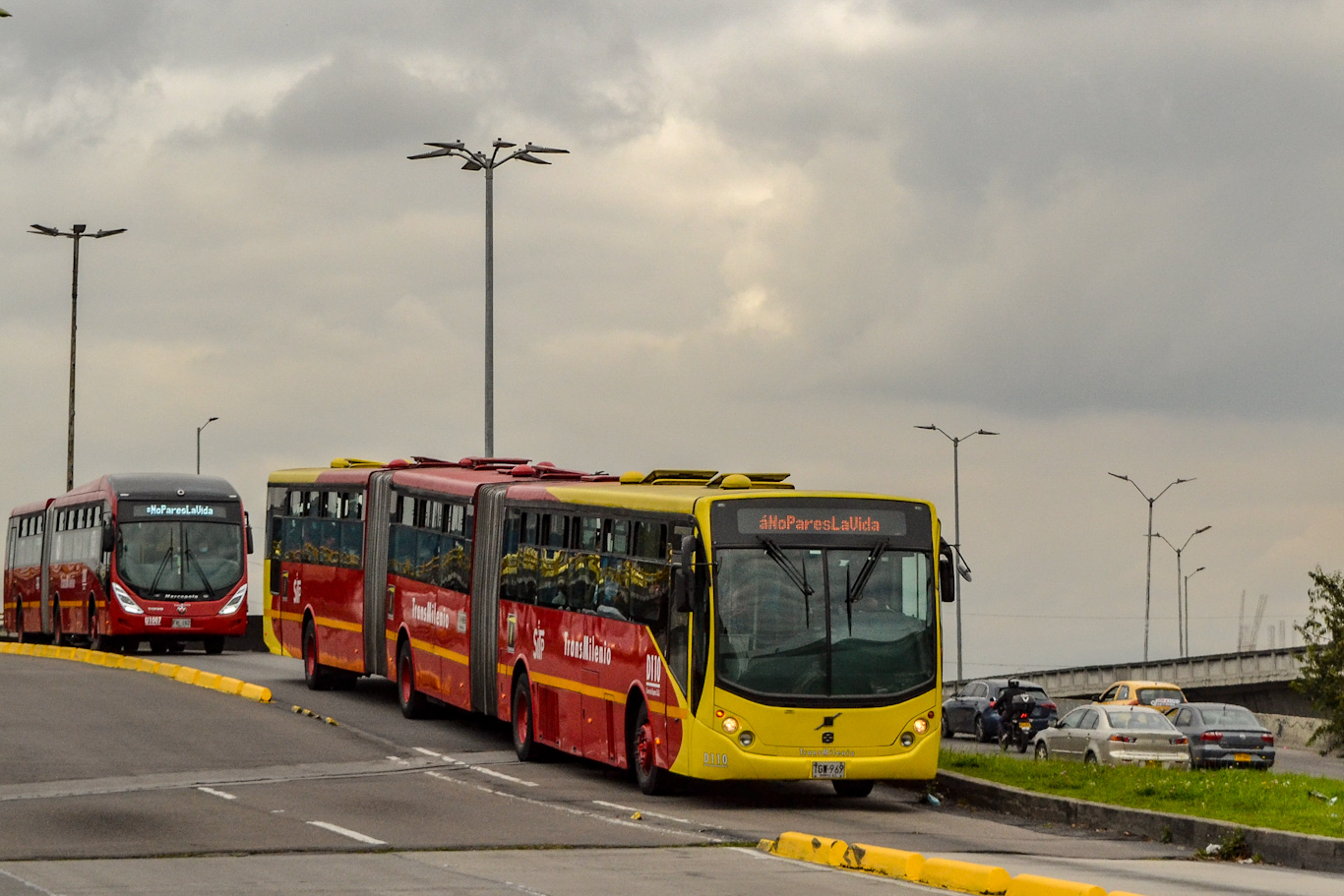 Колумбия, Busscar Urbanuss Pluss Biarticulado № D110