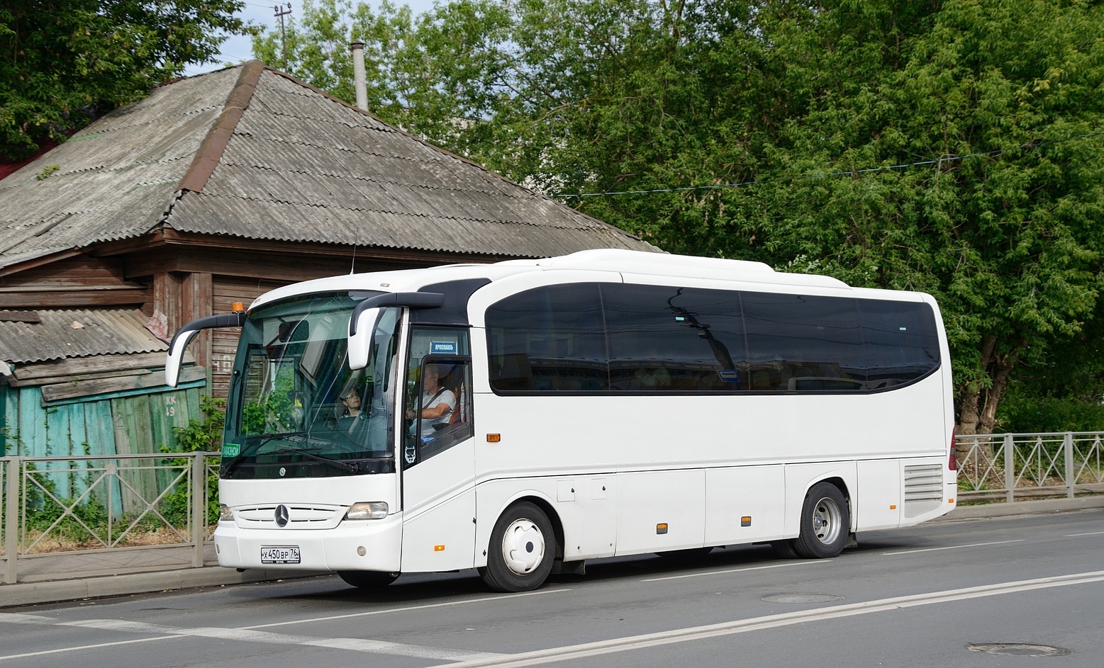 Ярославская область, Mercedes-Benz O510 Tourino № Х 450 ВР 76