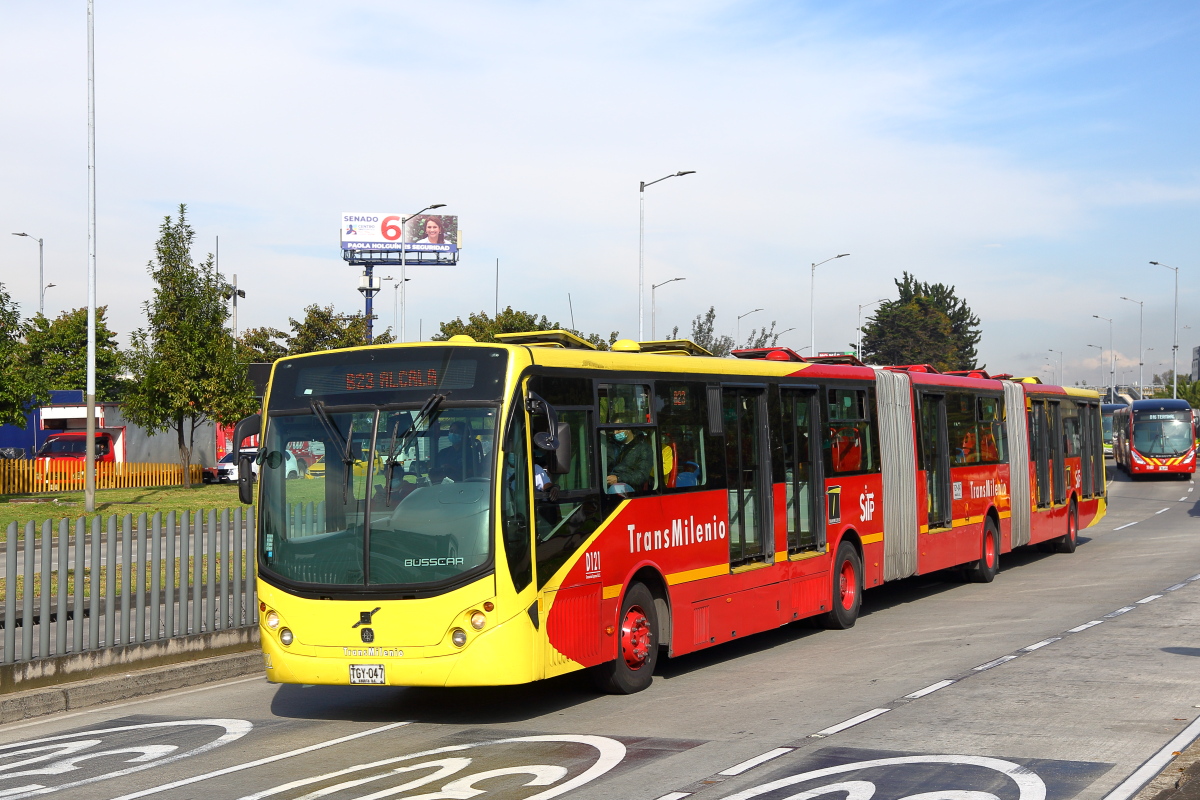 Колумбия, Busscar Urbanuss Pluss Biarticulado № D121