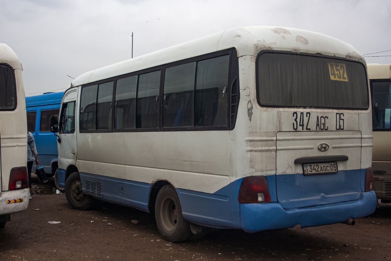 Алматинская область, Hyundai County № 342 AGC 05