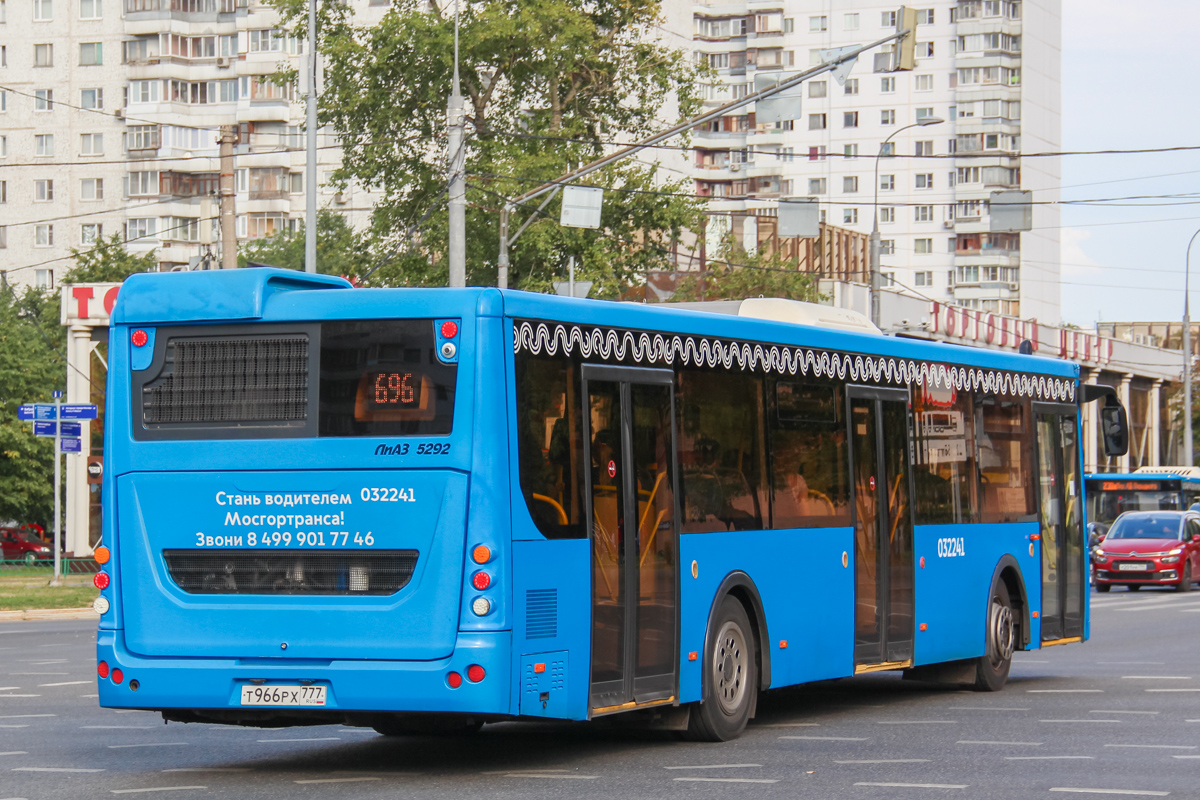 Moszkva, LiAZ-5292.22 (2-2-2) sz.: 032241 Moszkva, LiAZ-5292.22 (2-2-2) sz.: 032241