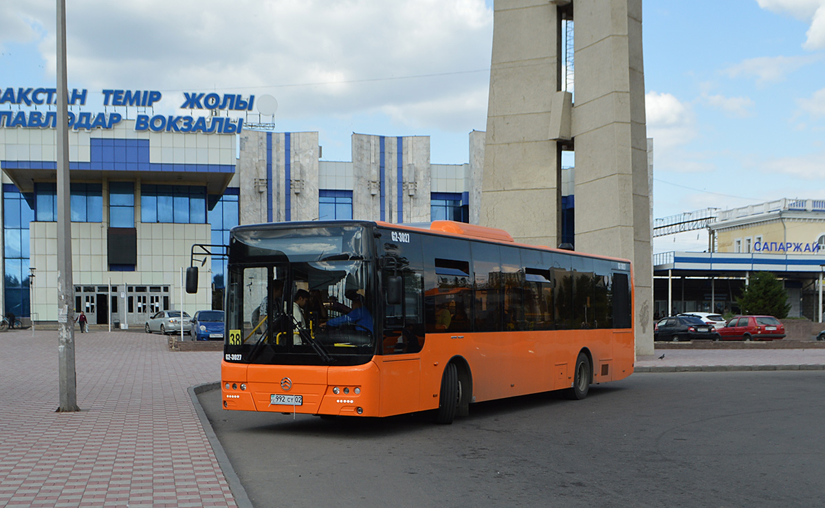 Павлодарская область, Golden Dragon XML6125CR (Hyundai Trans Auto) № G2-3027