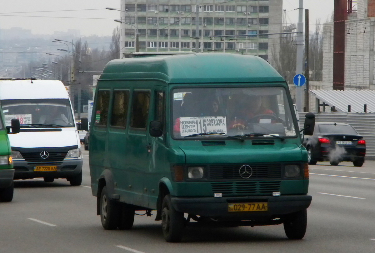 Днепропетровская область, Mercedes-Benz T1 410D № 029-77 АА