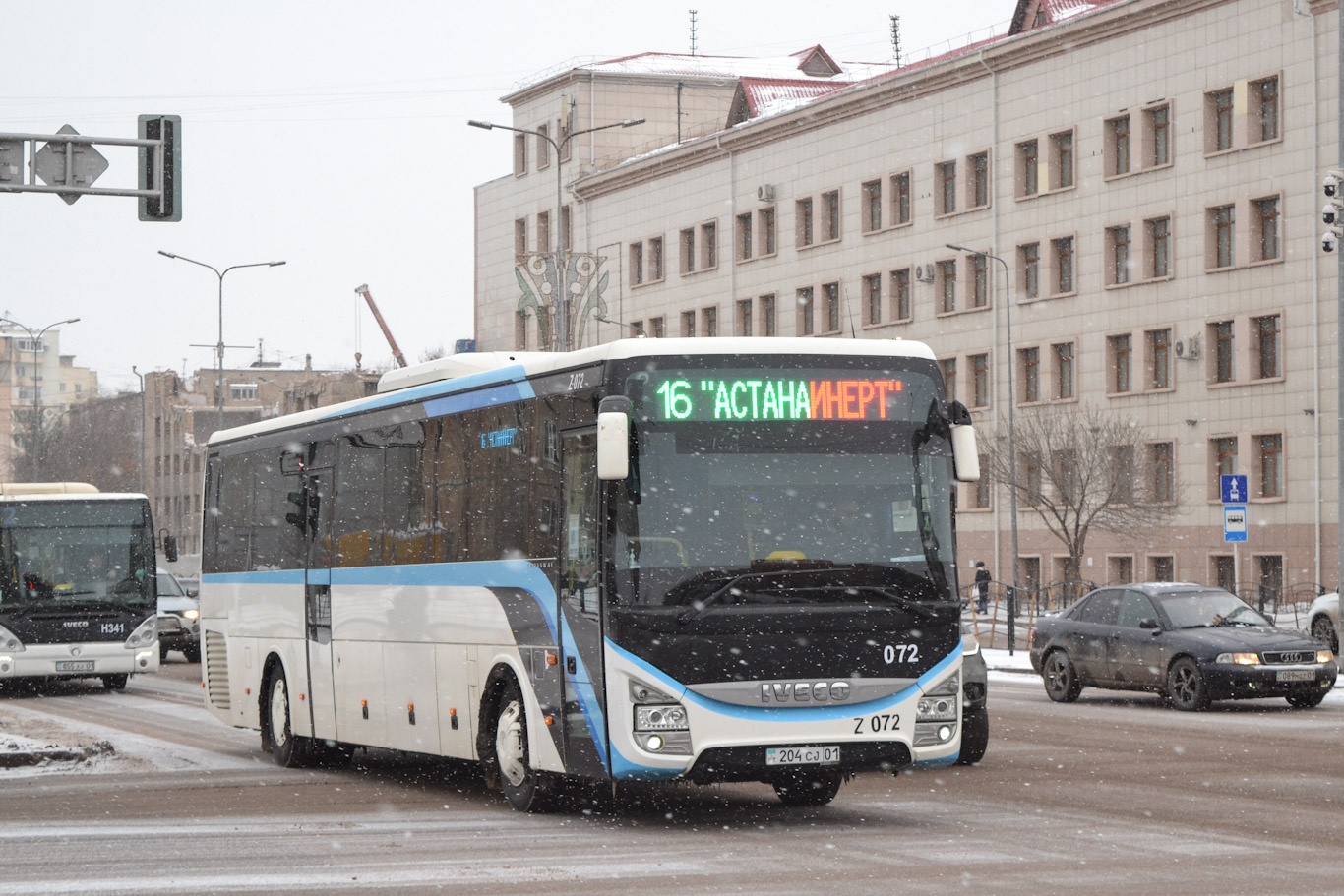 Астана, IVECO Crossway LINE 13M (СарыаркаАвтоПром) № Z072