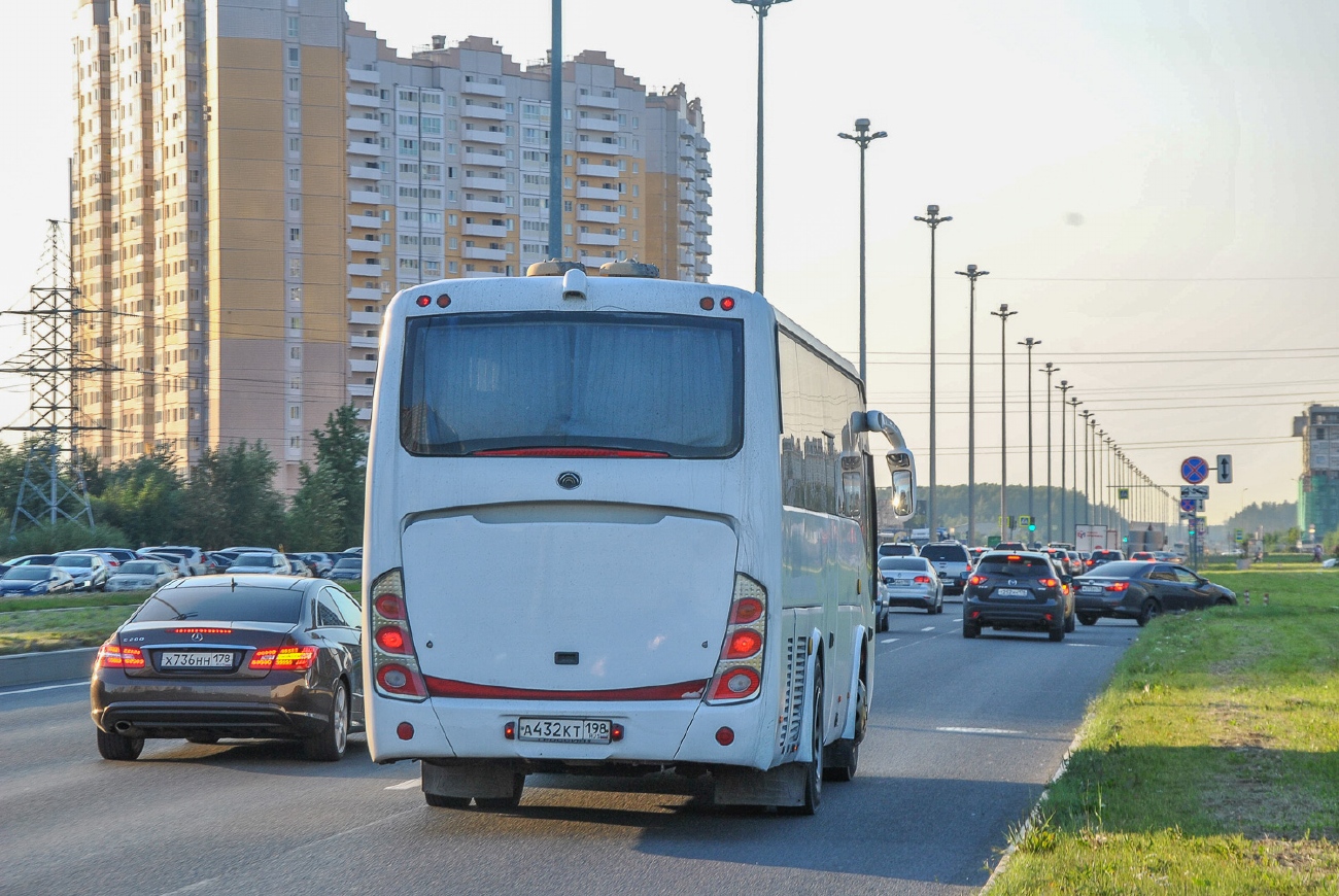 Санкт-Петербург, Yutong ZK6899HA № А 432 КТ 198