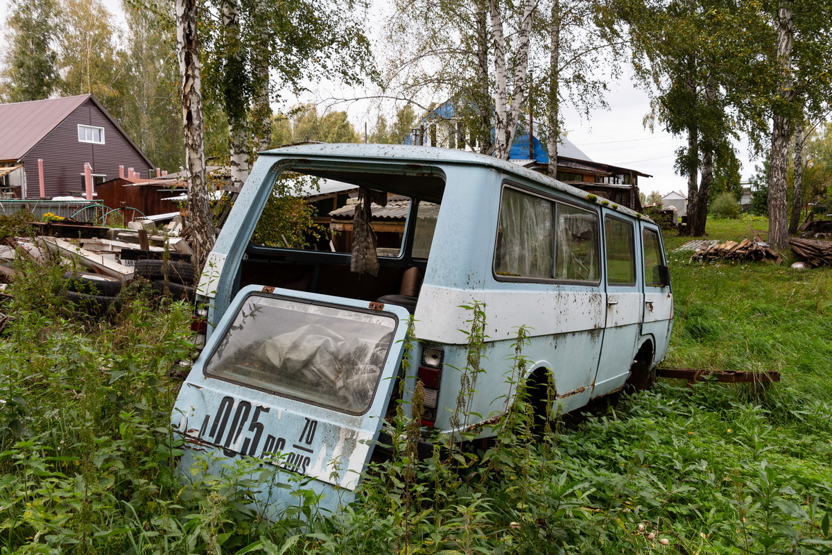 Tomsk region, RAF-22038-02 # О 088 ВЕ 70