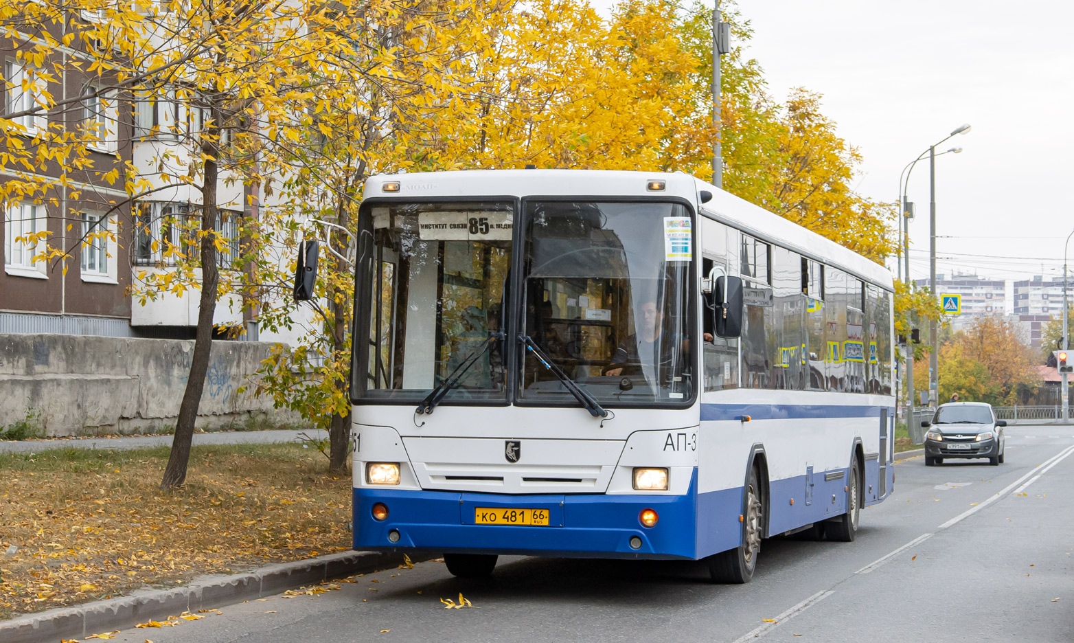 Sverdlovsk region, NefAZ-5299-20-32 # 1051