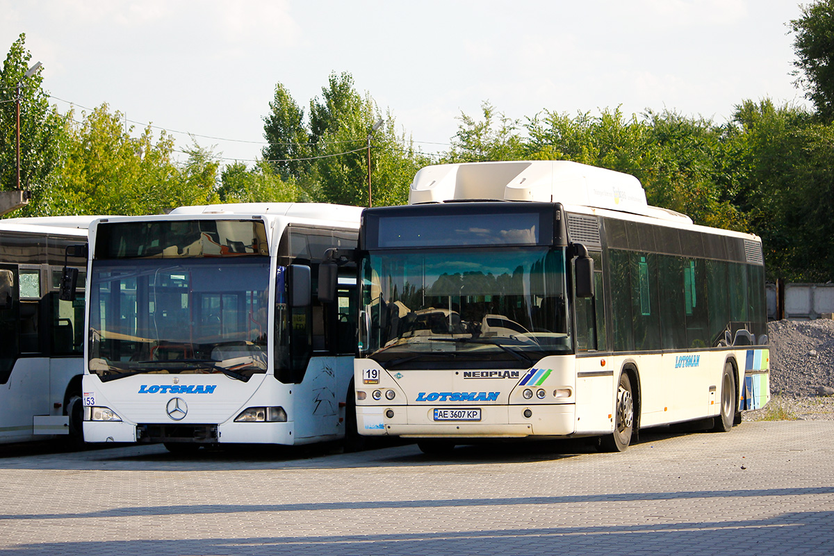 Днепропетровская область, Neoplan N4416Ü CNG Centroliner № 19
