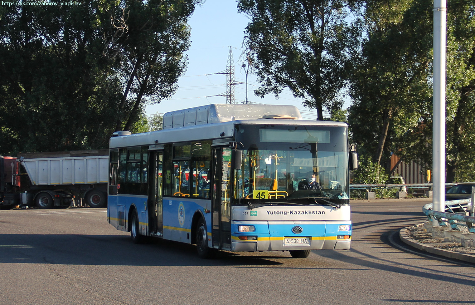 Almaty, Yutong ZK6120HGM Nr. 037