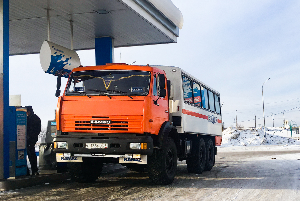 Новосибирская область, НефАЗ-4208-11-13 № В 138 МВ 54