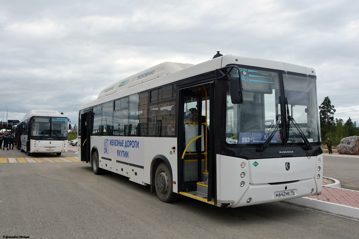 Саха (Якутия), НефАЗ-5299-11-56 № М 642 МЕ 14