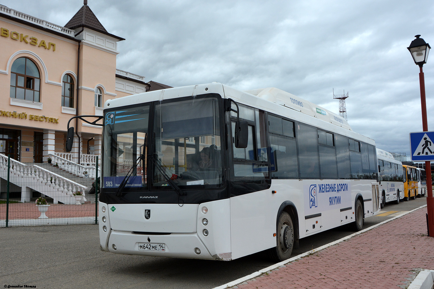 Саха (Якутия), НефАЗ-5299-11-56 № М 642 МЕ 14