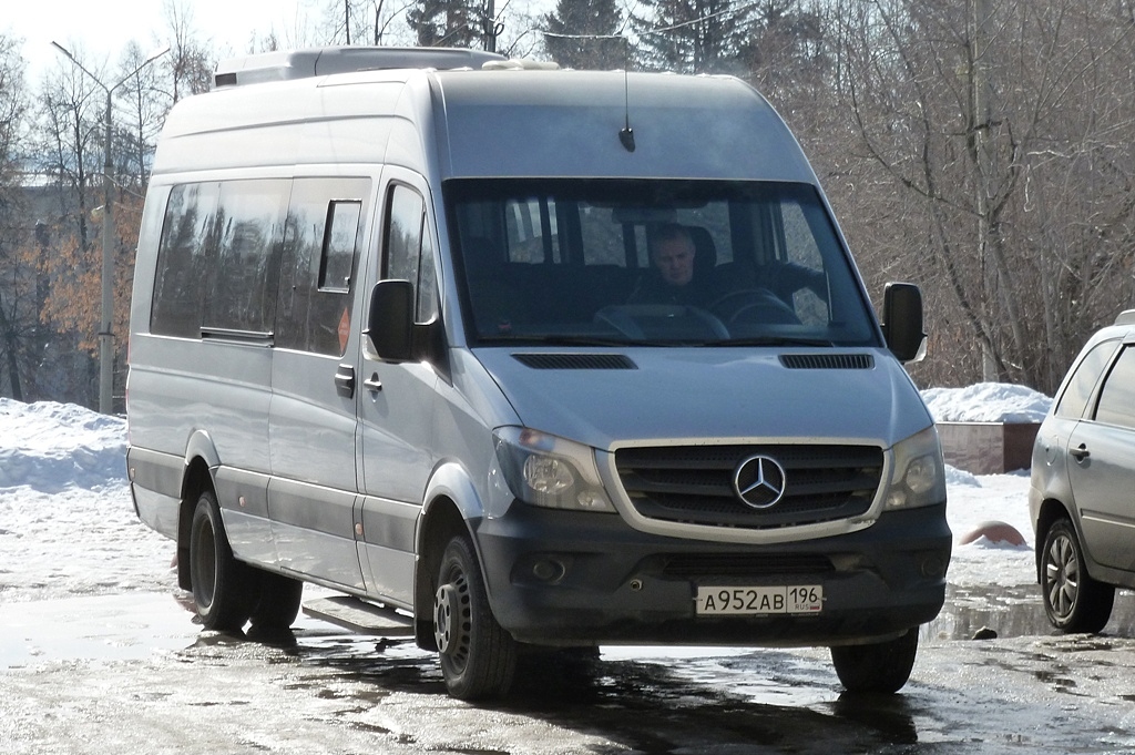 Свердловская область, Луидор-223602 (MB Sprinter) № А 952 АВ 196