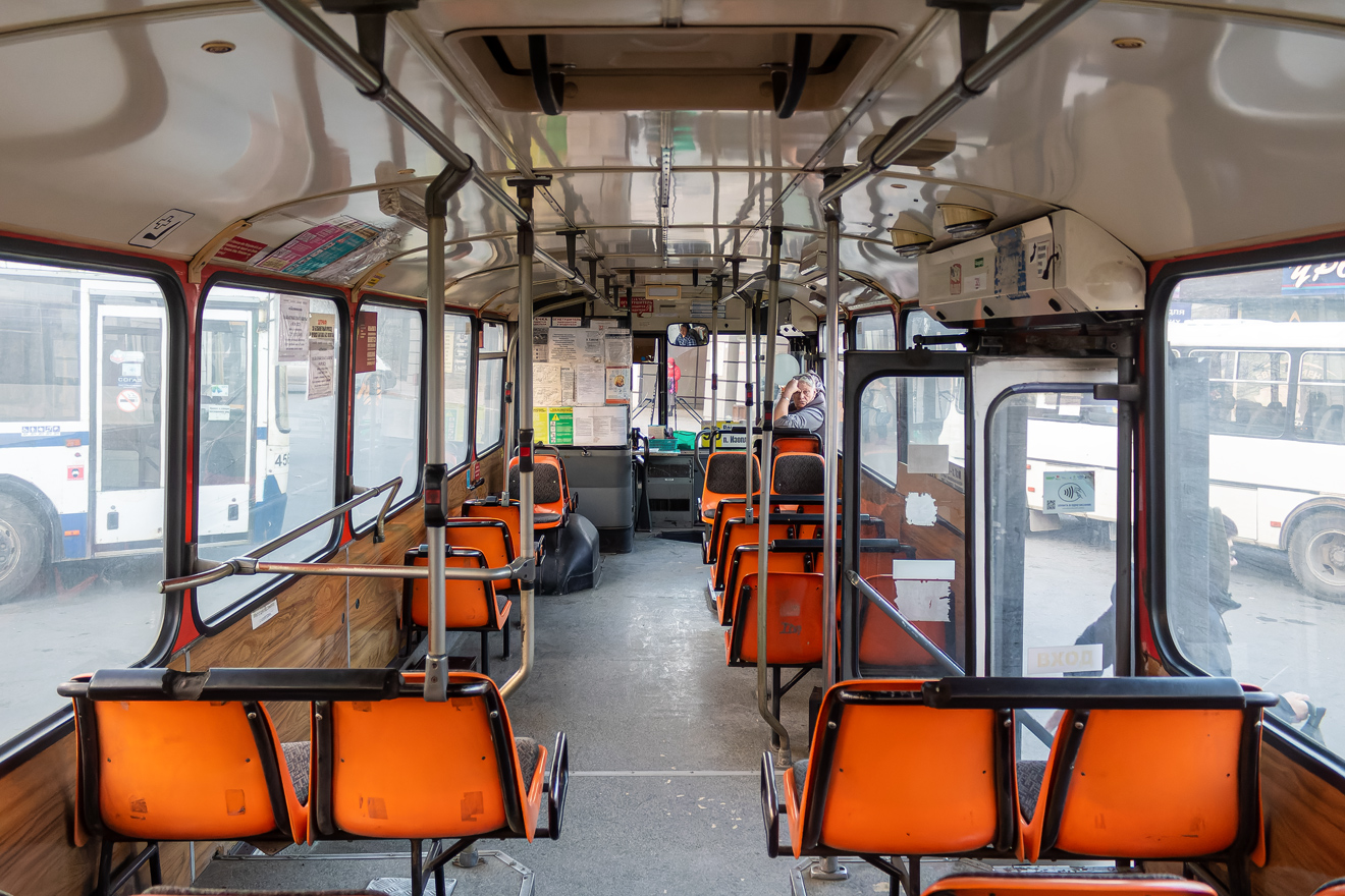 Свердловская область, Mercedes-Benz O305 № Х 728 ЕМ 96