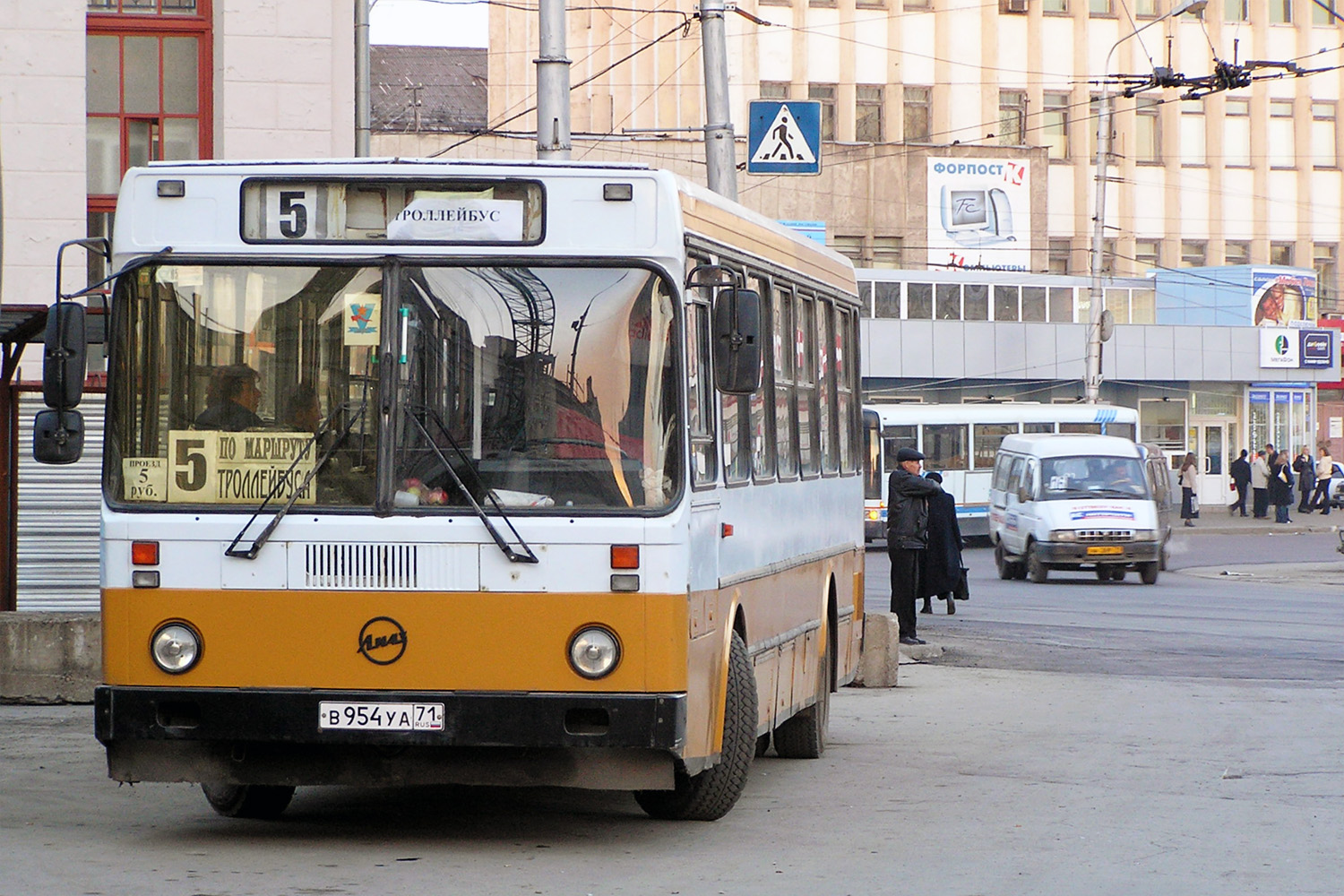 Тульская область, ЛиАЗ-5256.00 № В 954 УА 71
