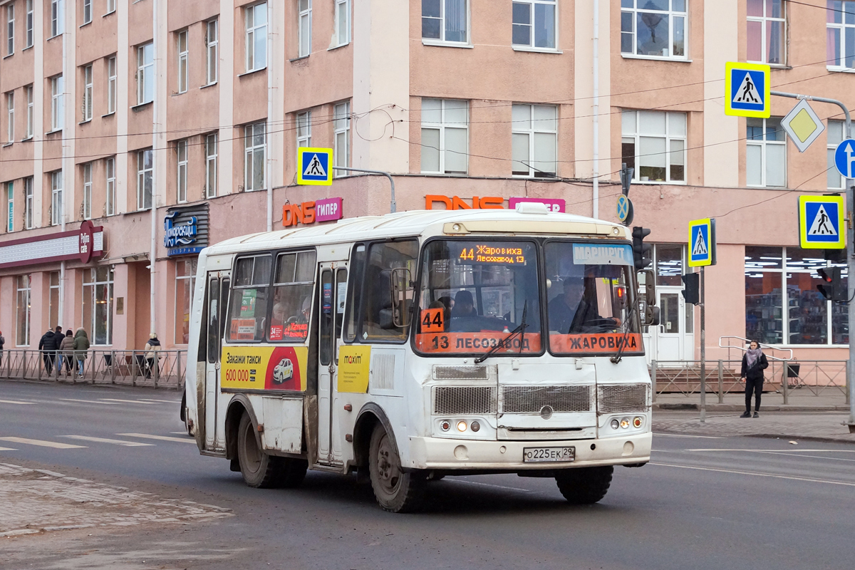 Arhangelszki terület, PAZ-32054 sz.: О 225 ЕК 29