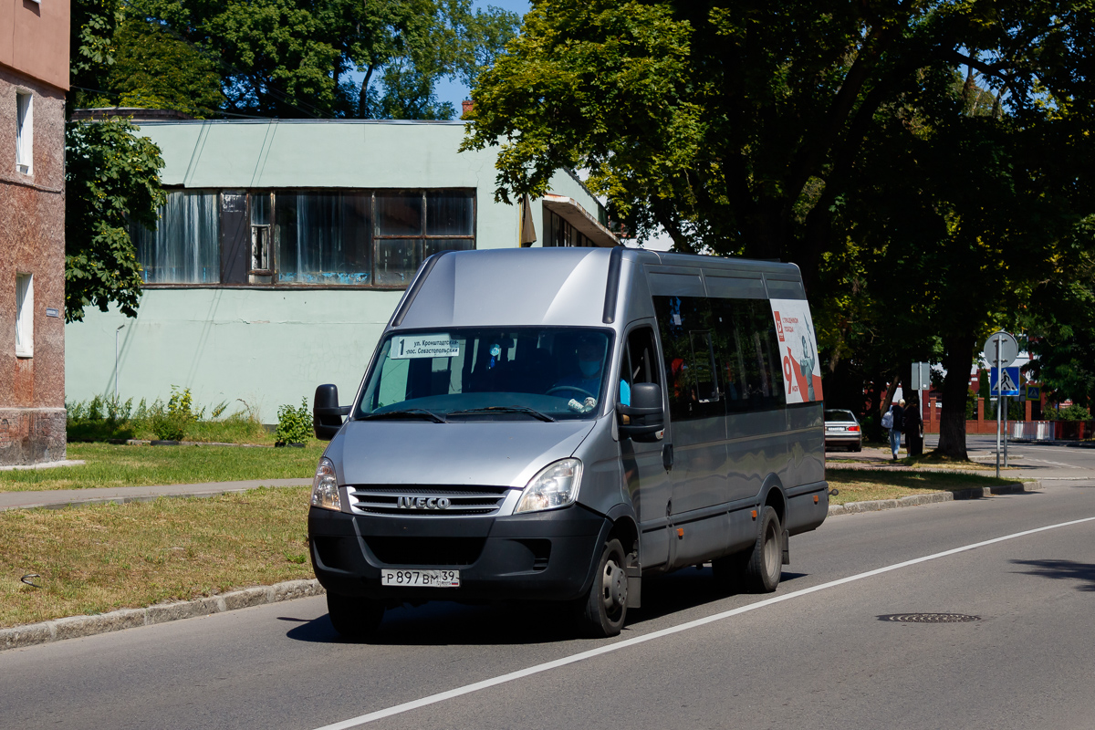 Калининградская область, IVECO Daily 50C18 № Р 897 ВМ 39