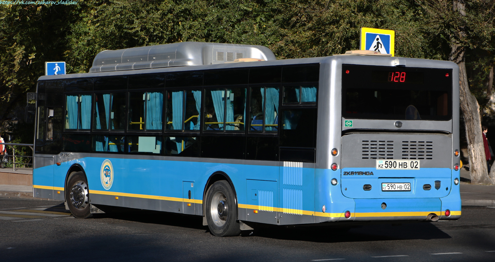 Алматы, Yutong ZK6118HGA № 590 HB 02