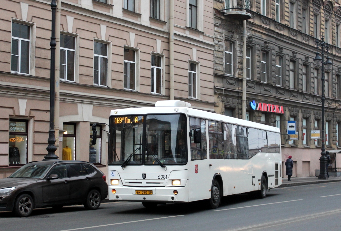 Санкт-Петербург, НефАЗ-5299-30-32 № 6981