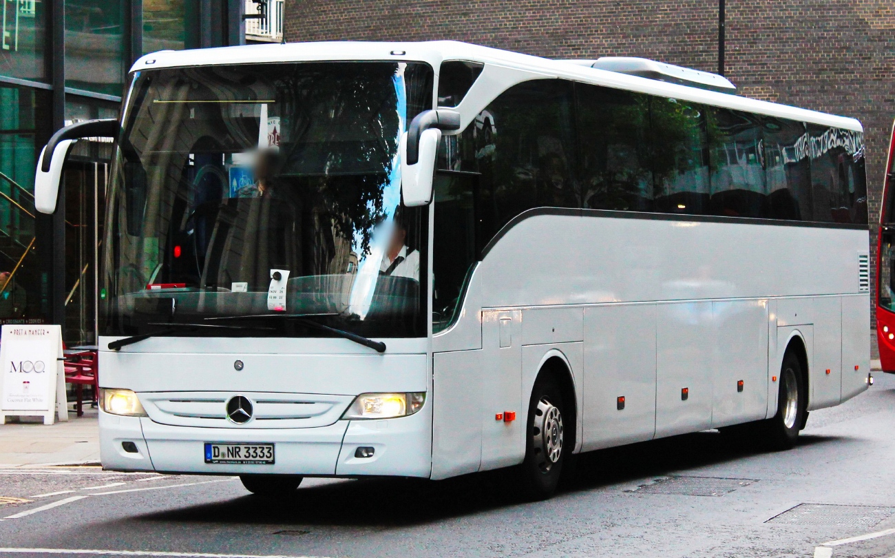 North Rhine-Westphalia, Mercedes-Benz Tourismo II M/2 16RHD # D-NR 3333
