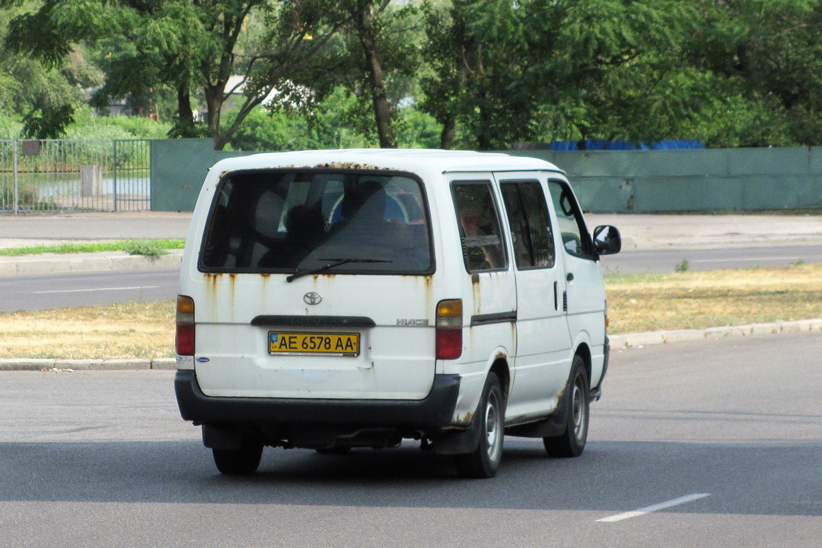 Днепропетровская область, Toyota HiAce LH104L № AE 6578 AA
