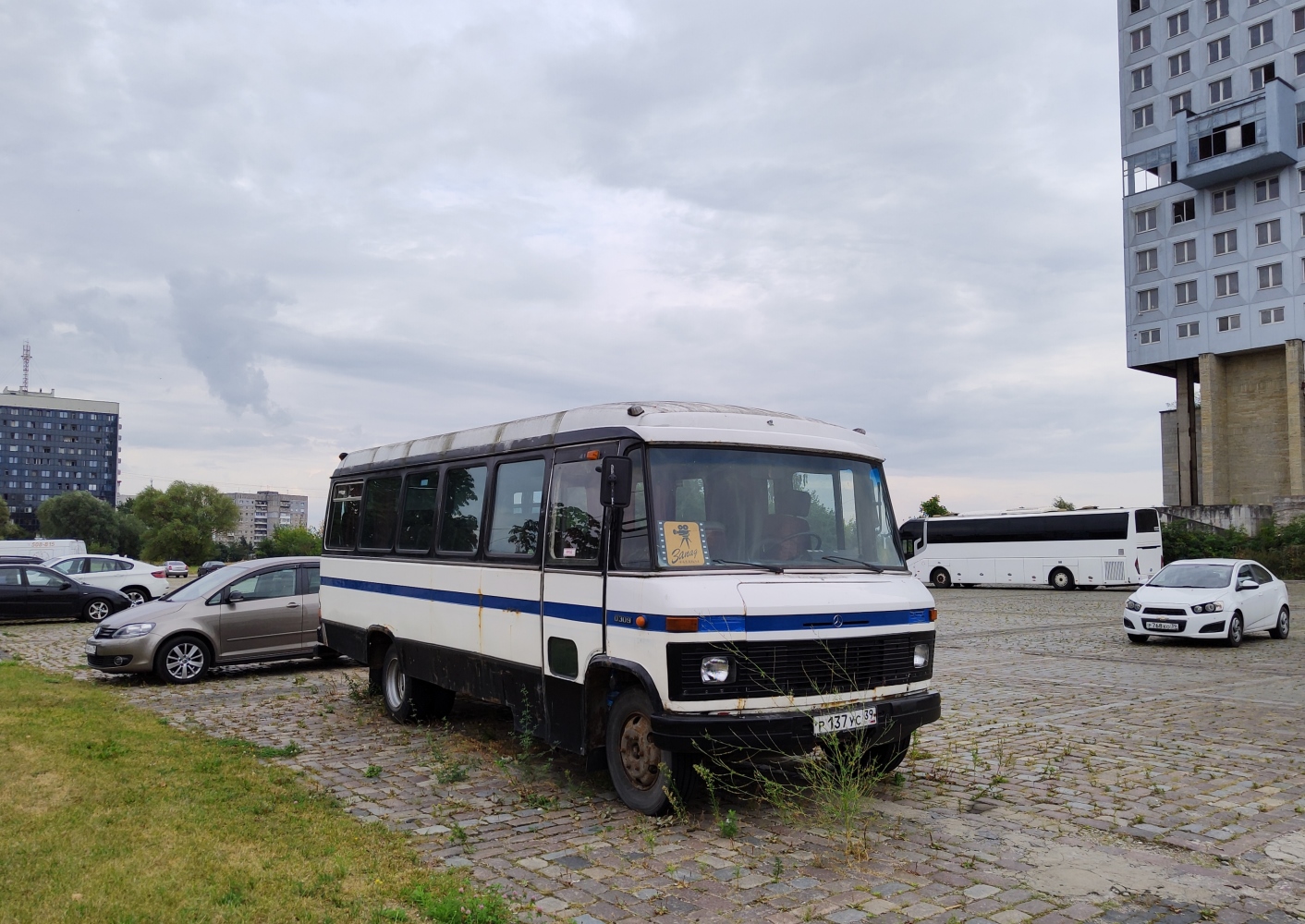 Калининградская область, Mercedes-Benz O309D № Р 137 УС 39