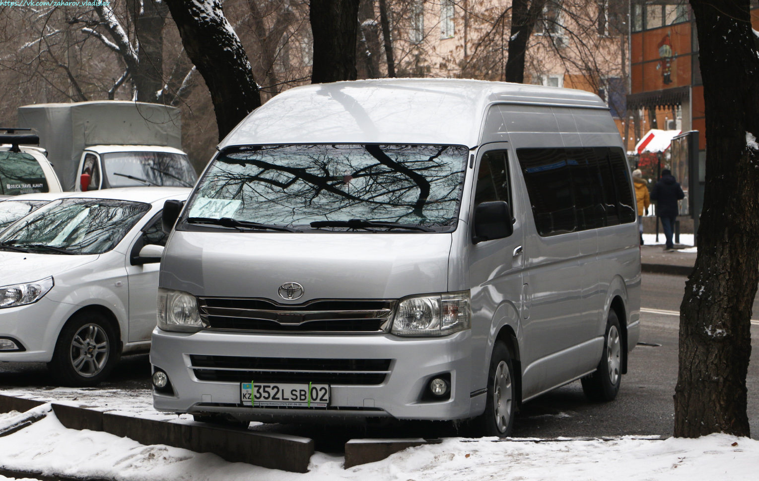 Алматы, Toyota HiAce TRH223L № 352 LSB 02
