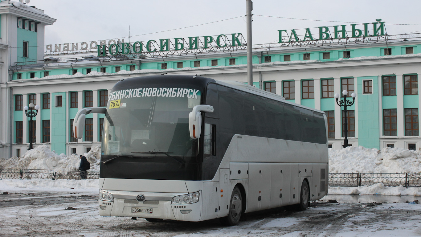 Новосибирская область, Yutong ZK6122H9 № Н 058 РВ 154