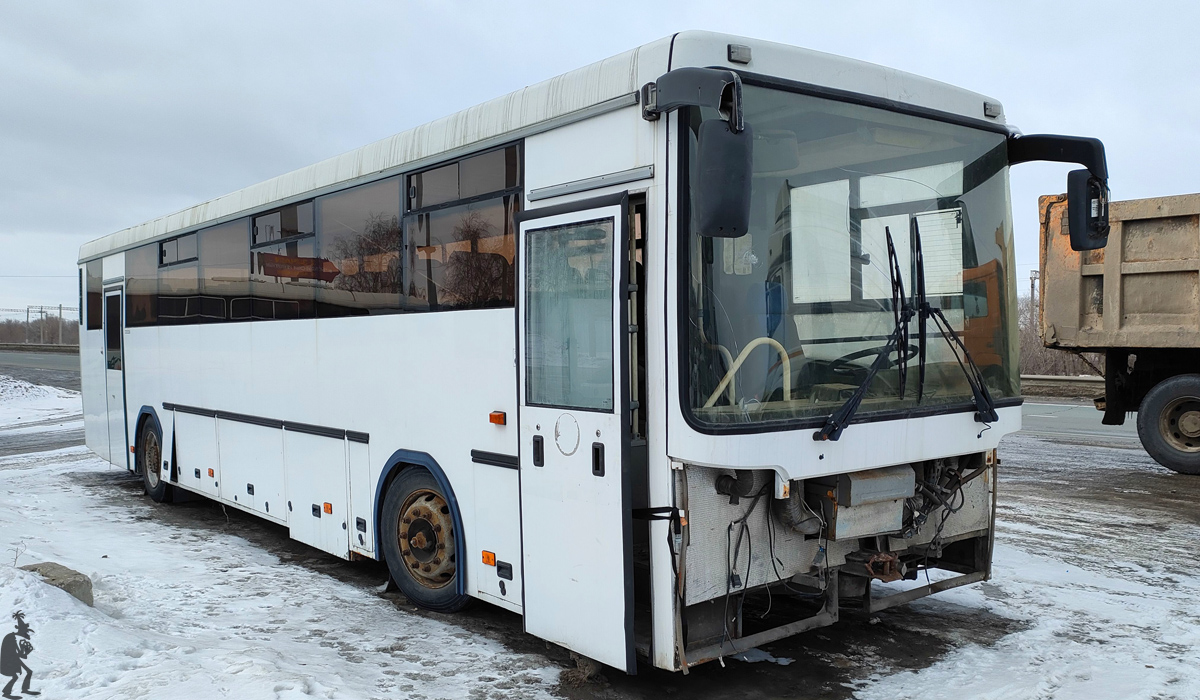 64 автобус омск. лиаз-677 муп кпа. р641вк799. автобус. панорамный автобус.