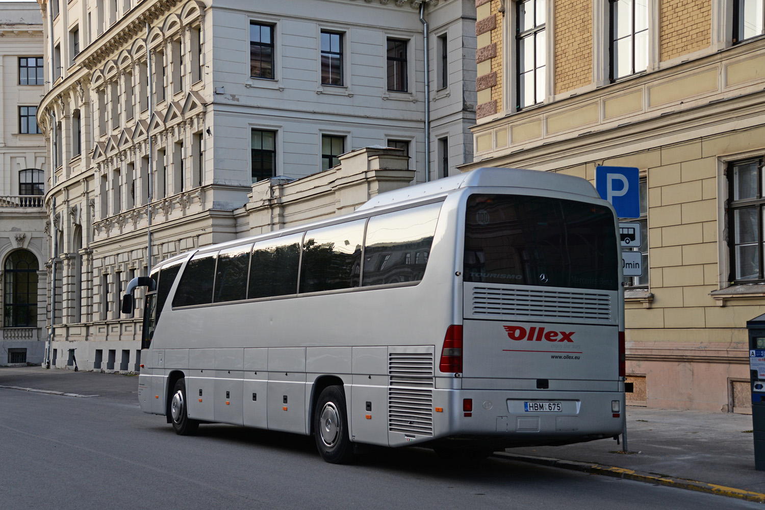 Литва, Mercedes-Benz O350-15RHD Tourismo № HBM 675