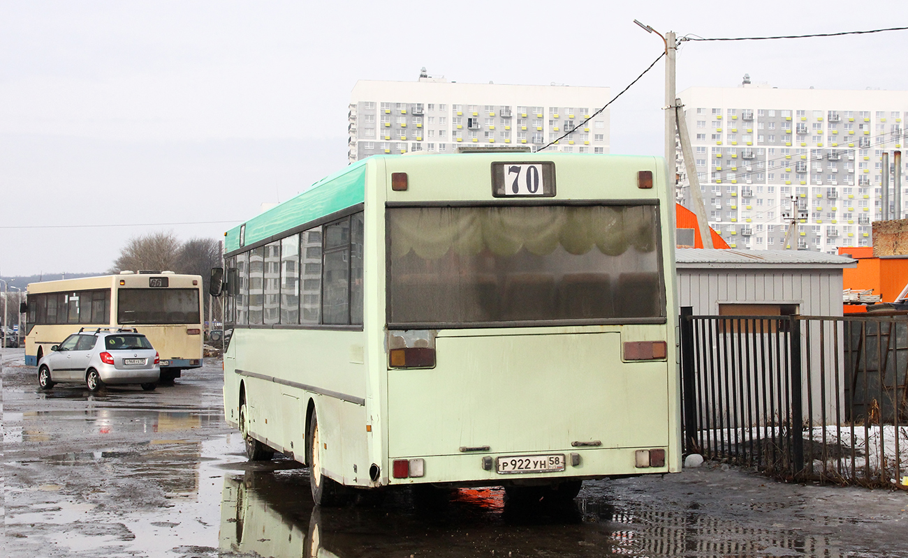 Пензенская область, Mercedes-Benz O405 № Р 922 УН 58